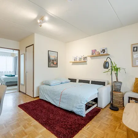 Two-bedroom With A Terrace And Sauna شقة روفانييمي