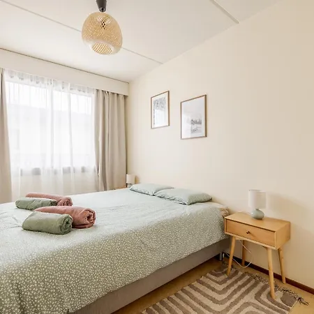 Two-bedroom With A Terrace And Sauna شقة *